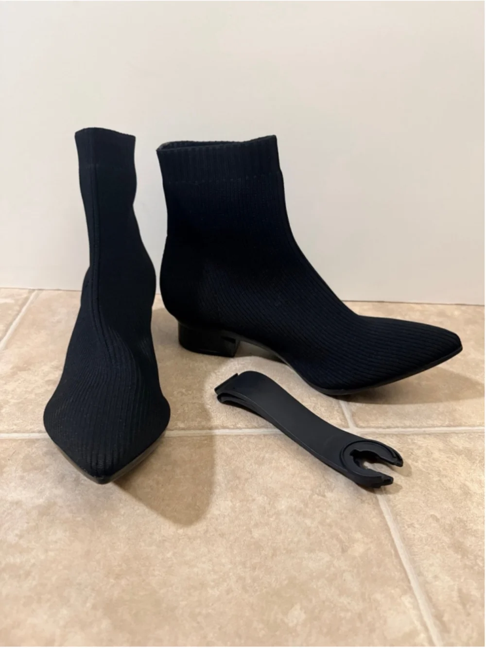 Pashion Footwear Convertible Heels Size 8 Coal Knit Booties
